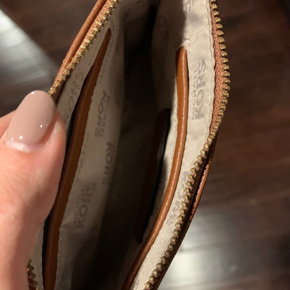 Michael Kors Wristlet - Picture 3 of 4